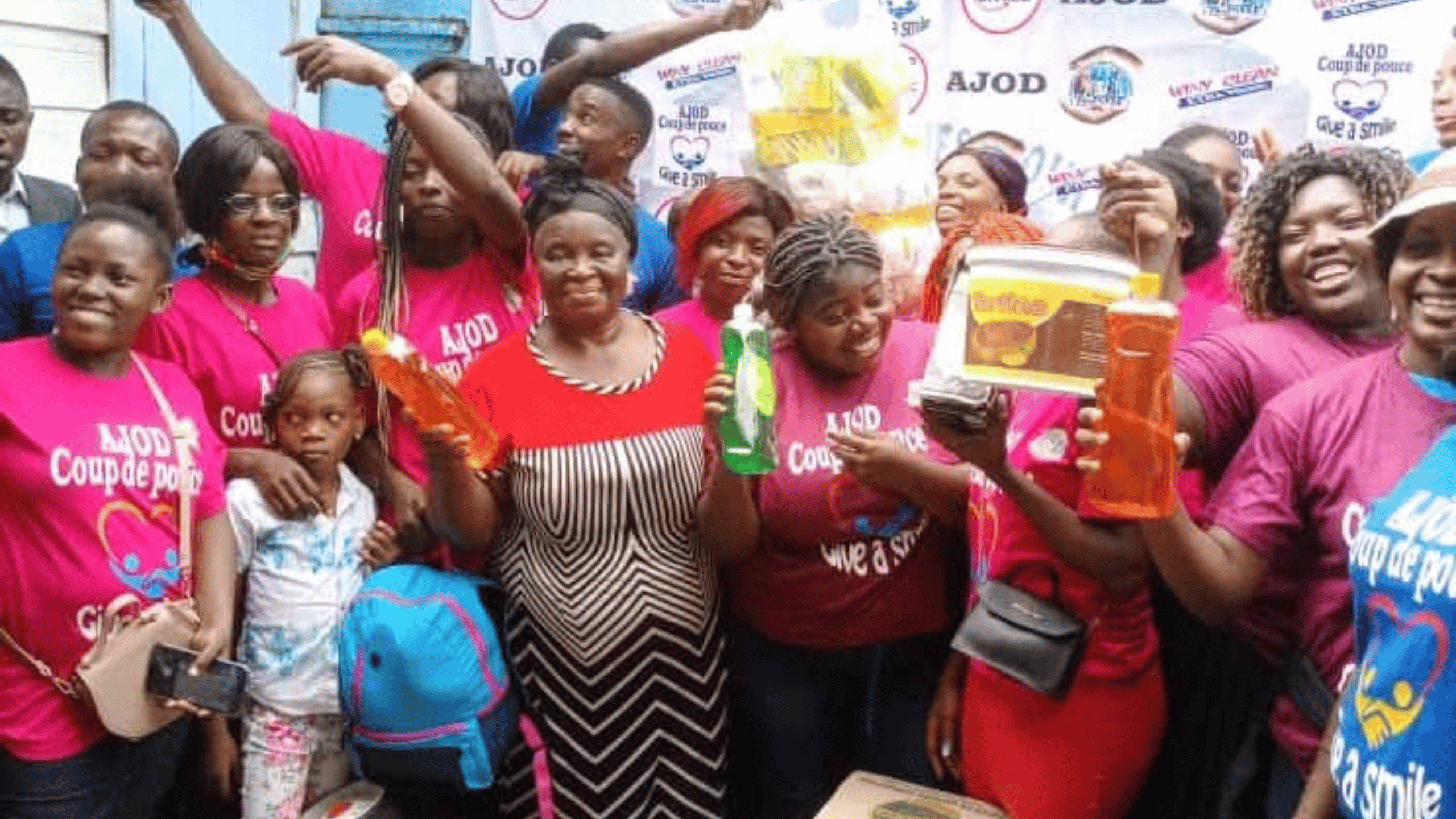 Un Noël de Sourire pour les Enfants Démunis et Orphelins